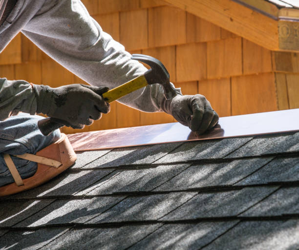 Best Flat Roof Repair Services  in Giddings, TX